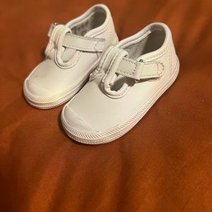 Baby keds, all white!